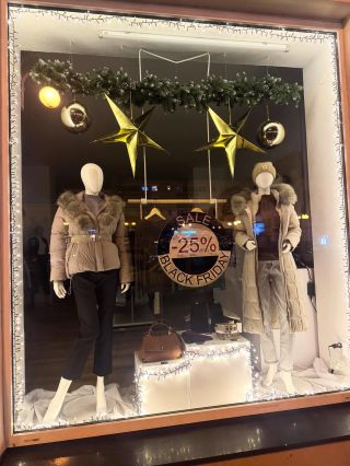 Já měla na dnešní večer program jasný 😂🌲. Líbí se 🤩?